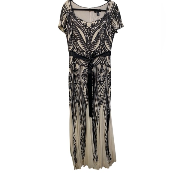 R&M Richards Short Sleeve Sweetheart Neck Embellished Sequin Panel Godet Dress - Picture 4 of 15